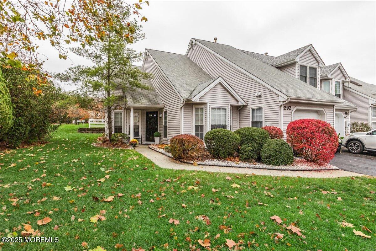 Primary Photo - 292 Daisy Dr