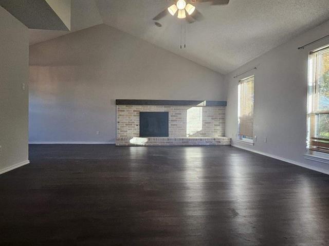 Building Photo - 3905 Picato Dr