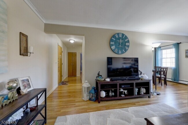 Foto del edificio - 565 Grove St