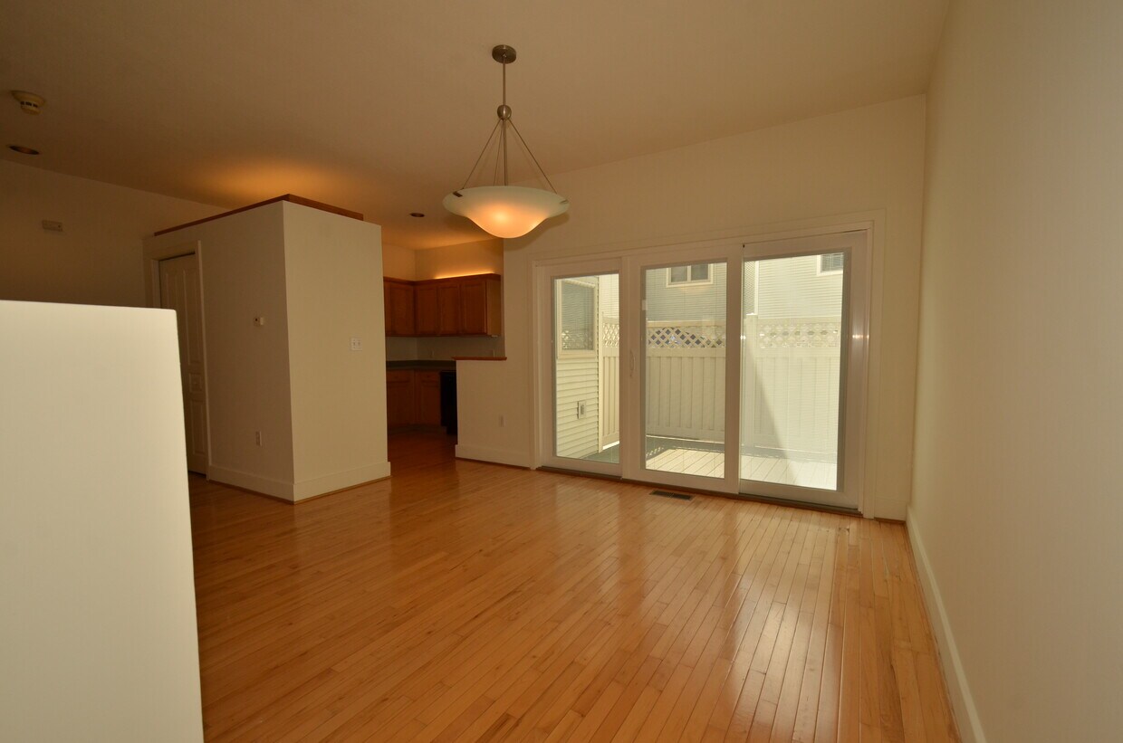 Primary Photo - 242 Yardley Way