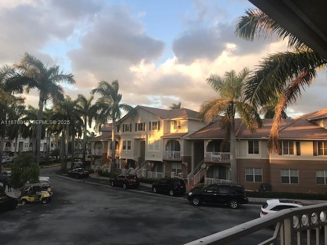 Foto del edificio - 8936 W Flagler St