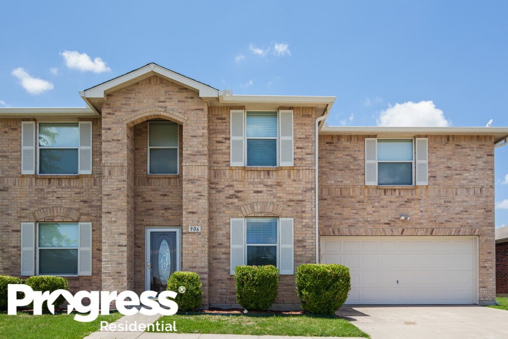 Foto principal - 906 Springfield Dr