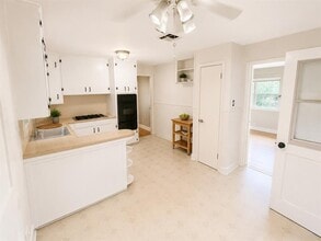 Building Photo - 7521 Delafield Ln