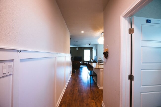 Building Photo - 11700 Harpster Bend