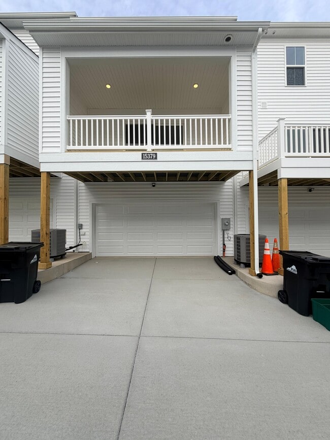 Building Photo - 15379 Sunray Aly