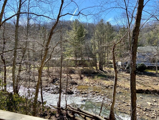 Building Photo - 9315 Highway 105 S