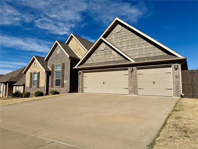 Foto del edificio - 1309 W Gum St