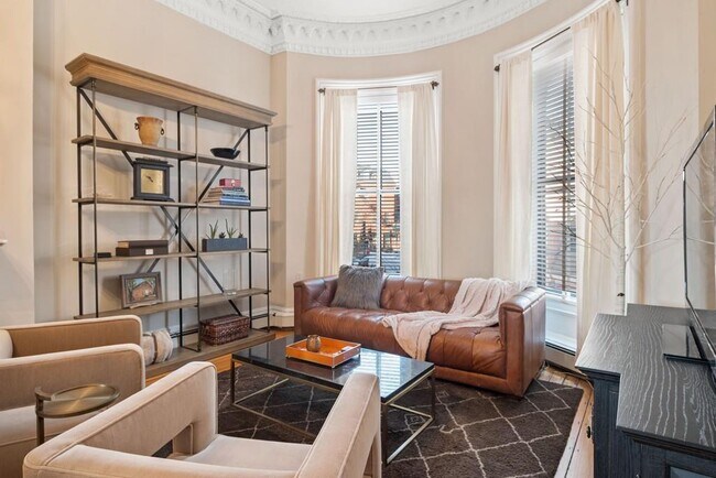 Foto del edificio - 596 Tremont St