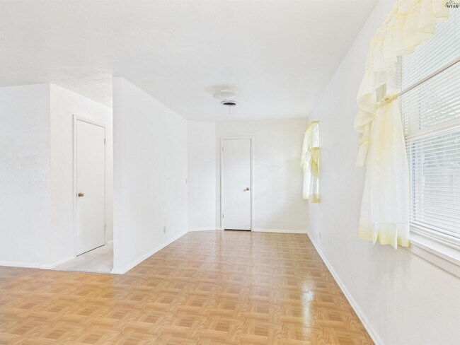 Foto del edificio - 4723 N Shore Dr