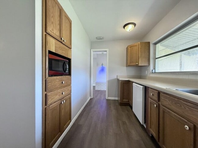 Photo - 10901 117th Ave House