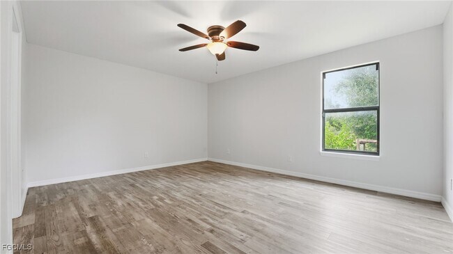 Foto del edificio - 2701 E 18th St