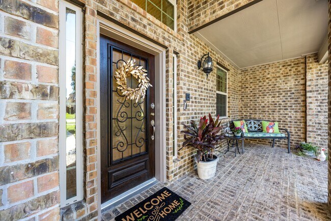 Foto del edificio - 5822 Crawford Hill Ln