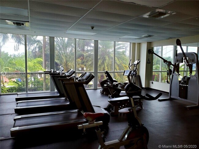 Foto del edificio - 3500 Coral Way