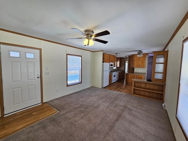 Building Photo - 58 Noble Ln