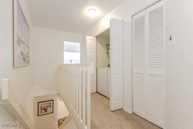Foto del edificio - 1044 Woodshire Ln