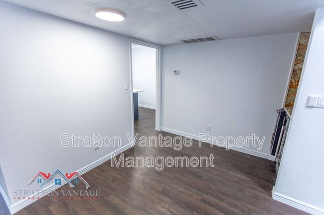 Foto del edificio - 4935 N 43rd St