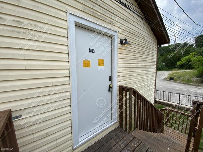 Foto del edificio - 3 br, 3 bath Duplex - 1019 Advance St