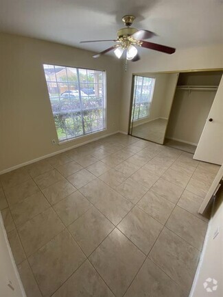 Building Photo - 6666 Harbor Town Dr