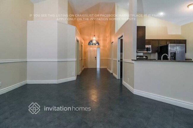 Building Photo - 6821 NW 28th Pl
