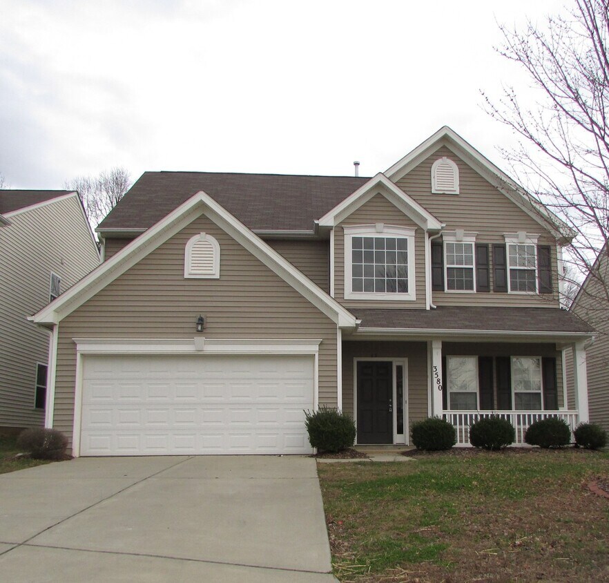 Primary Photo - Large Home With Double Car Garage in Catawba Hills