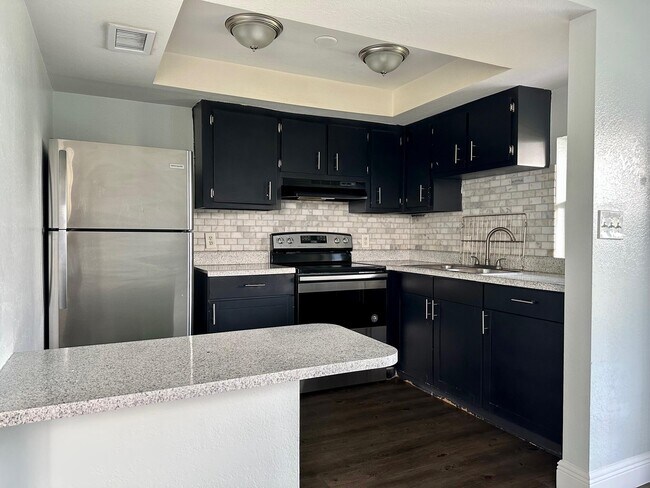 Building Photo - 3481 Helena Dr