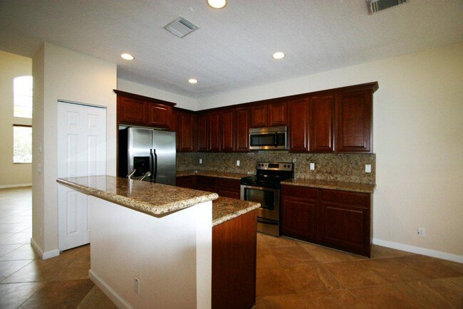 Building Photo - 781 Cresta Cir