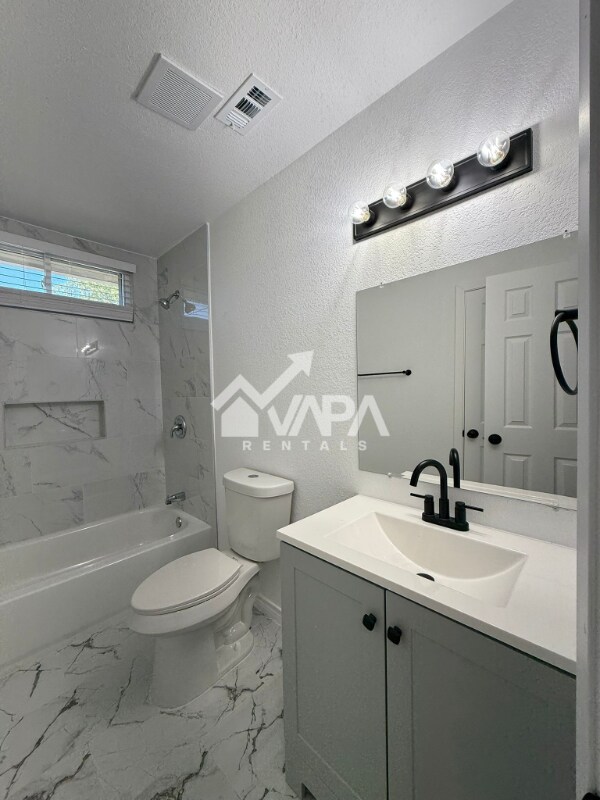 Foto del edificio - 8259 Sunshine Trail Dr