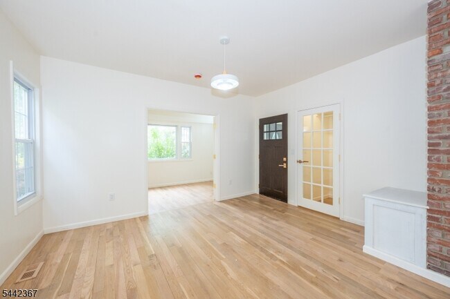 Foto del edificio - 231 Waverly Pl