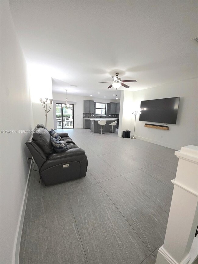 Building Photo - 4538 E Aqua Bella Ln