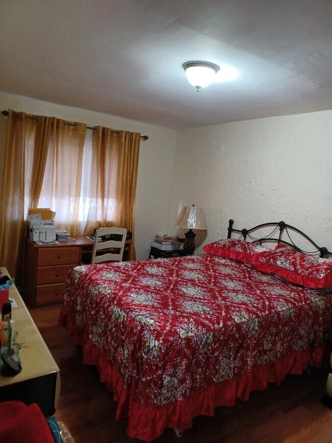 Foto del edificio - 8110 Avenue J