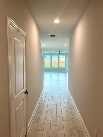 Building Photo - 3010 Comilli Cove