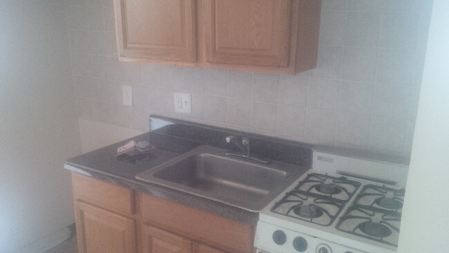 Kitchen - Mascher Court Apartments
