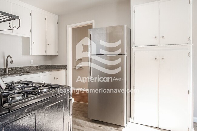 Foto del edificio - 4959 N Trenton Ave