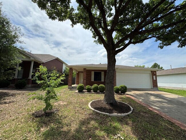 Building Photo - Great one story home available in Speyside...