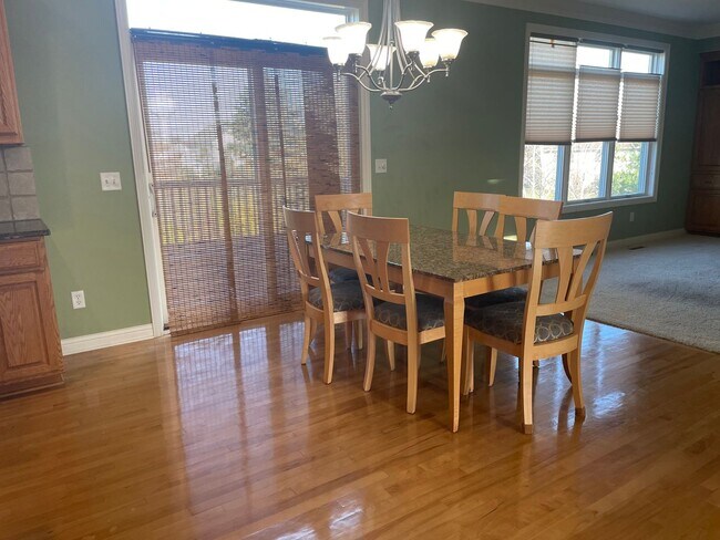 Foto del edificio - Five Bedroom Home in NE Rochester MN
