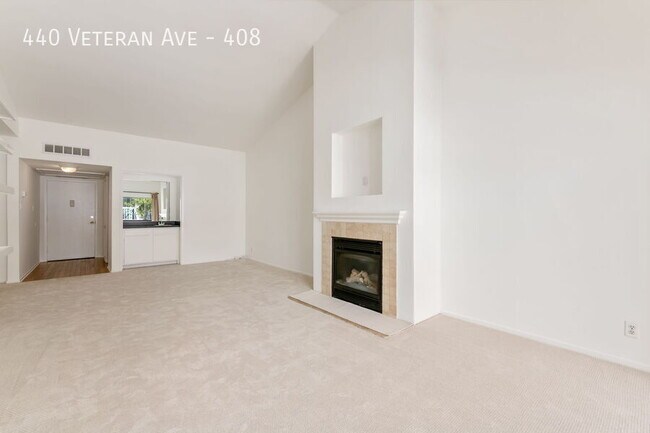 Foto del edificio - 440 Veteran Ave