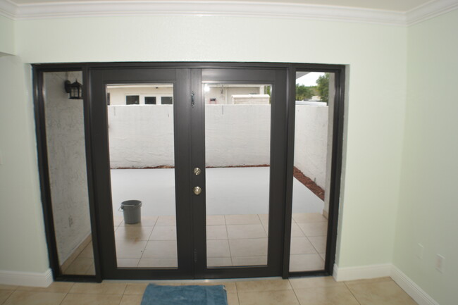Foto del edificio - 9466 SW 6th Terrace