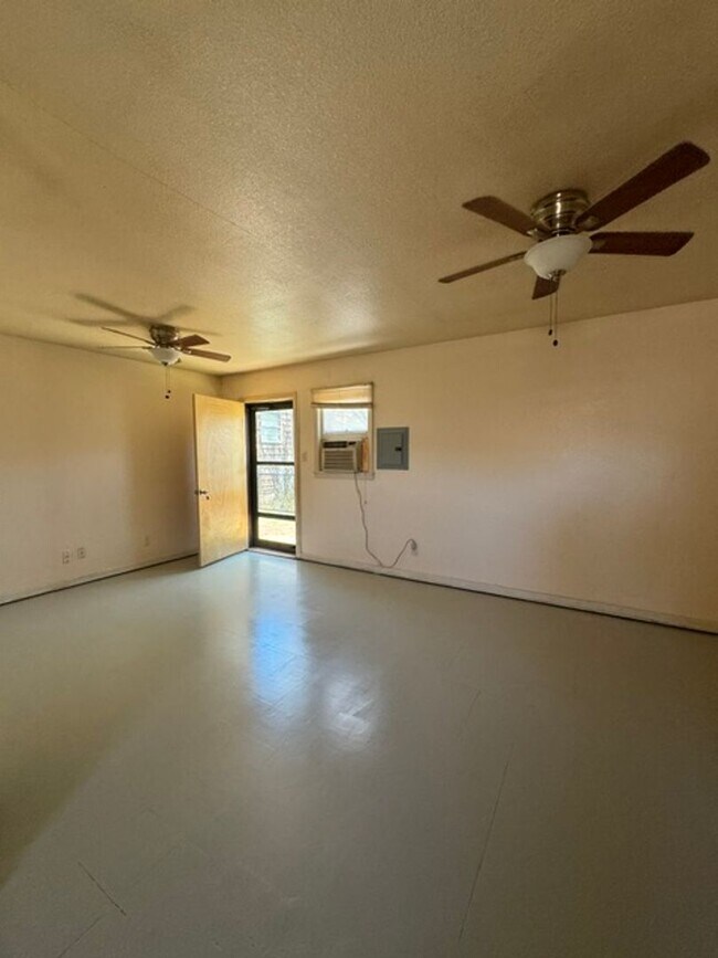 Foto del edificio - 4312 S Hayden St