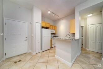 Building Photo - 6001 SW 70th St