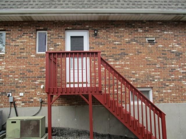 Building Photo - 2 bedroom in Waterbury Connecticut 06708