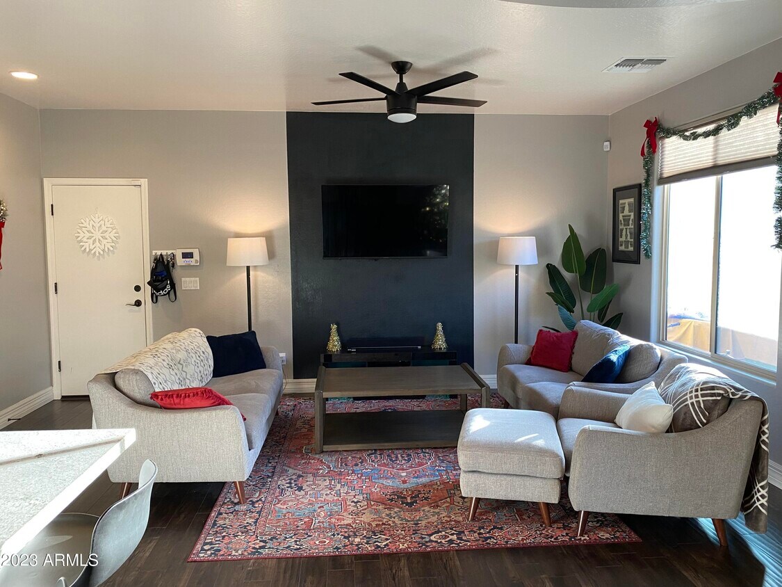 Foto principal - 11460 W St John Rd