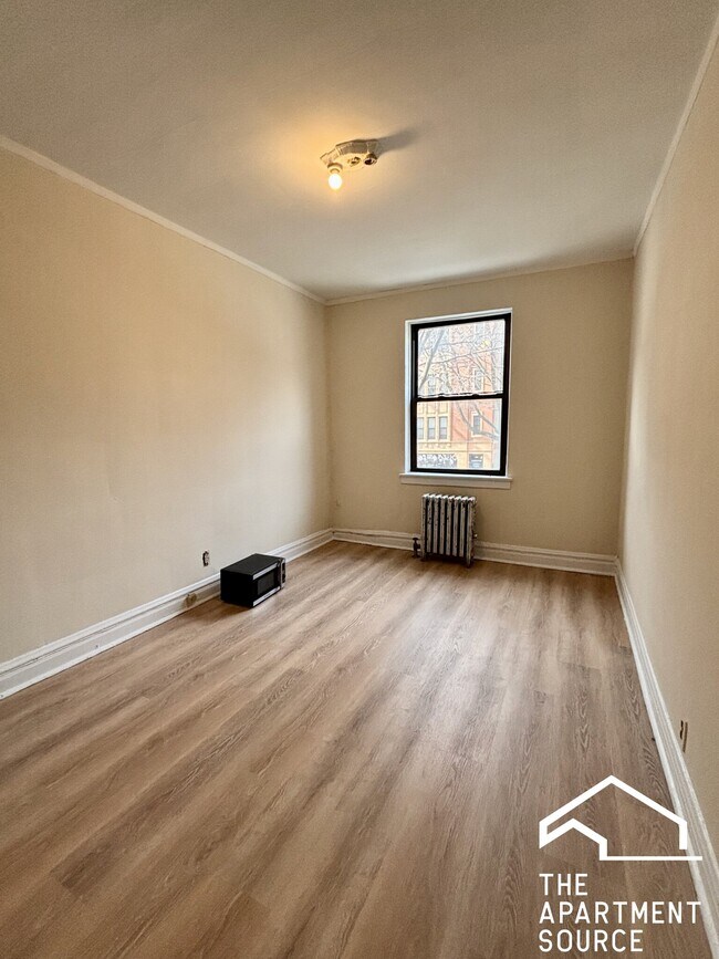 Foto del edificio - 4831 N Damen Ave
