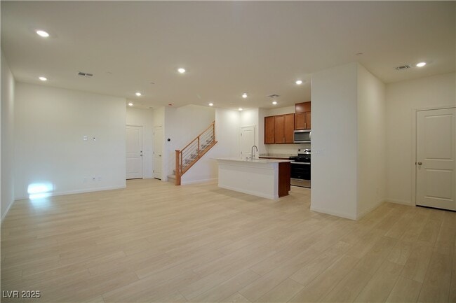 Building Photo - 2722 Luzzi Walk