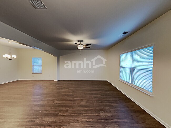 Building Photo - 159 Biscayne Terrace