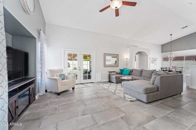 Foto del edificio - 3228 E Sandy Way
