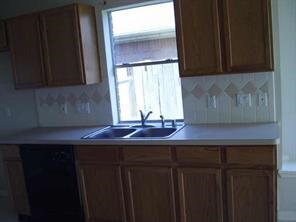 Foto del edificio - 4519 Park Breeze Dr