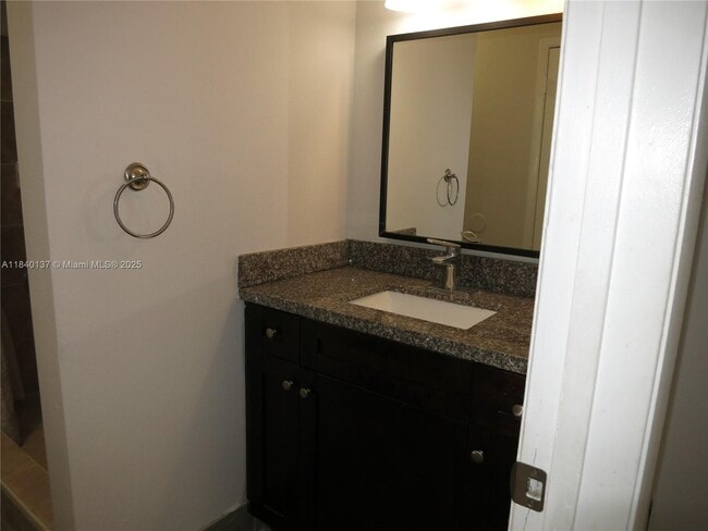 Building Photo - 10440 SW 156th Ct