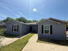 Building Photo - 5509 Nielan St
