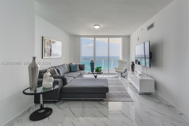 Building Photo - 16699 Collins Ave