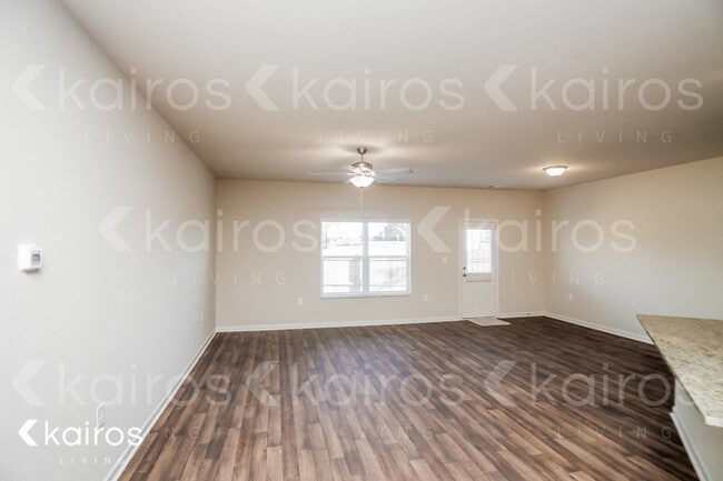 Building Photo - 18532 Wiregrass Dr